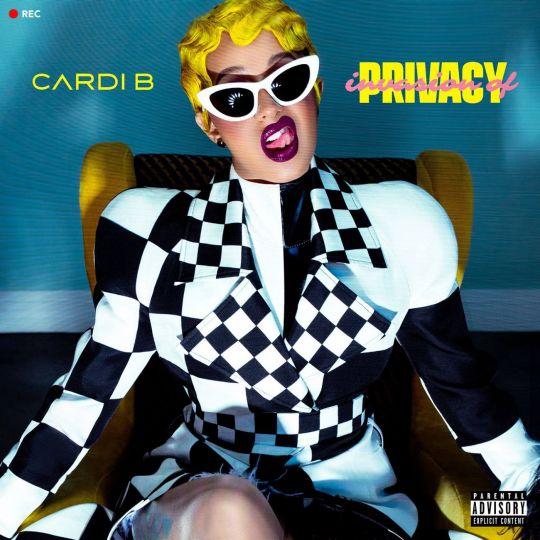 Cardi B ft. Bad Bunny & J Balvin